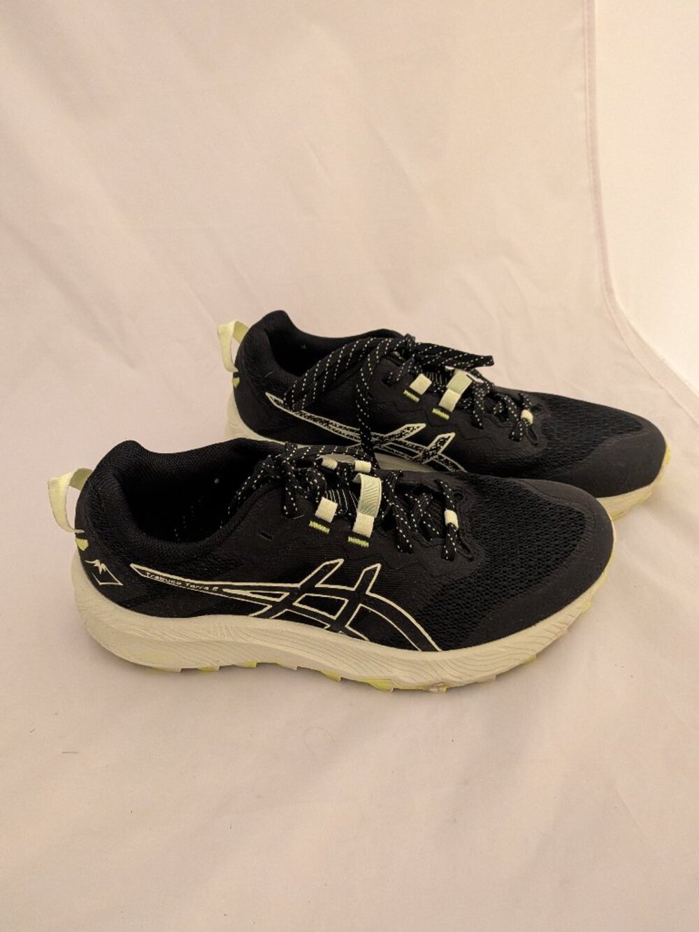 Asics Trabuco Terra 2 Black Green Women's Trainers Walking Shoes Size 8